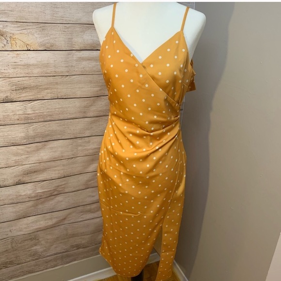 Yellow polka dot dress - Picture 2 of 8